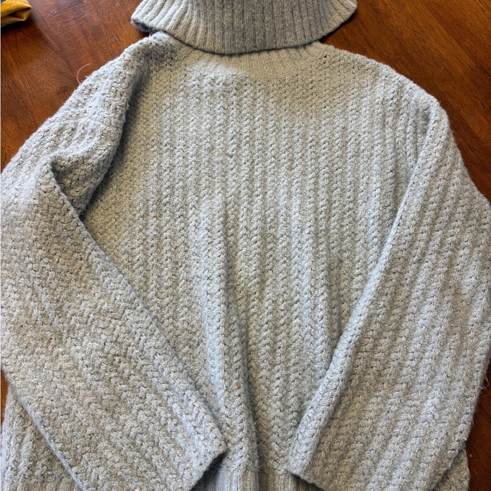 Anthropologie maeve heavy weight Cozy Gray/green Turtleneck Sweater size small